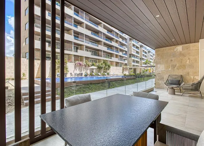 Ferienhaus Peaceful With Pool, High-speed Wifi & Relaxing Outdoor Space