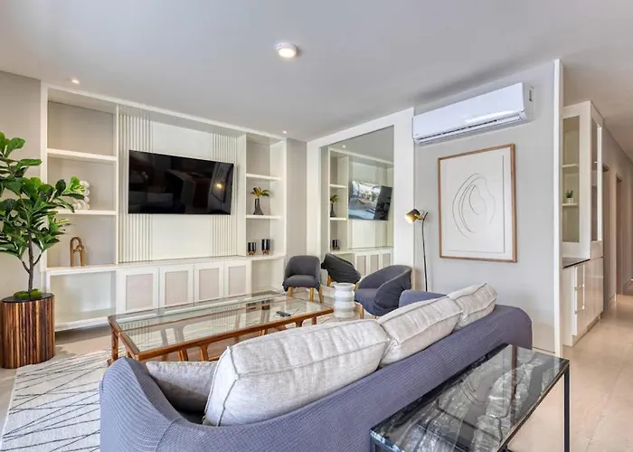 Peaceful With Pool, High-speed Wifi & Relaxing Outdoor Space *