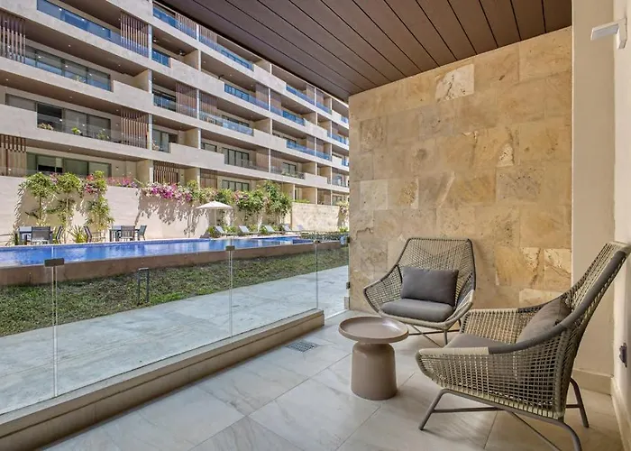 Peaceful With Pool, High-speed Wifi & Relaxing Outdoor Space Ferienhaus